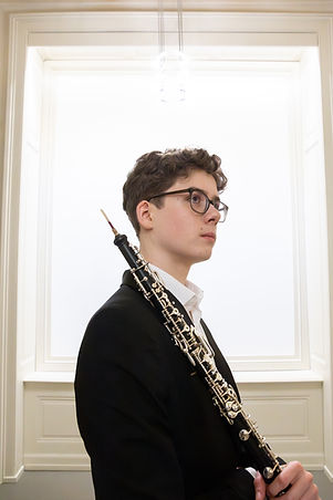 Professionelles Businessporträt eines Oboisten in der Musikschule Zürich