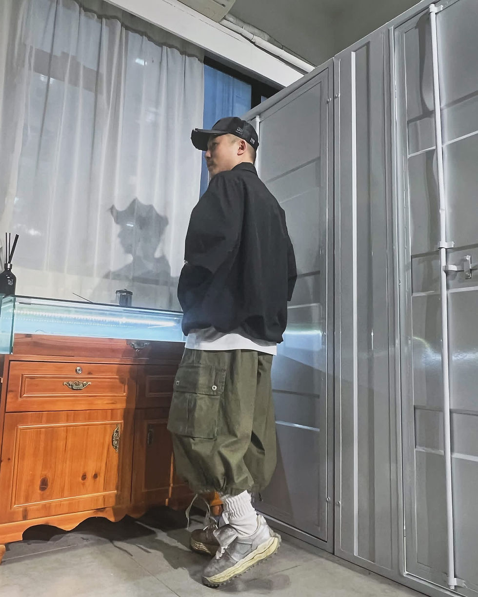 Thumbnail: 可束腳雙袋短袖恤衫