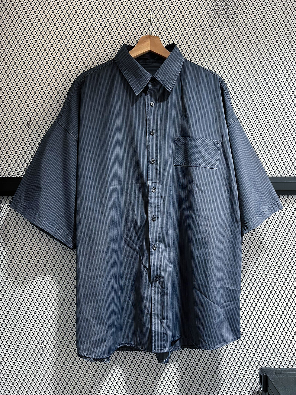 Thumbnail: Oversized 亮面條紋短袖恤衫