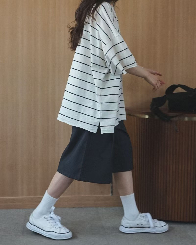 縮圖：落肩叉腳橫間T恤