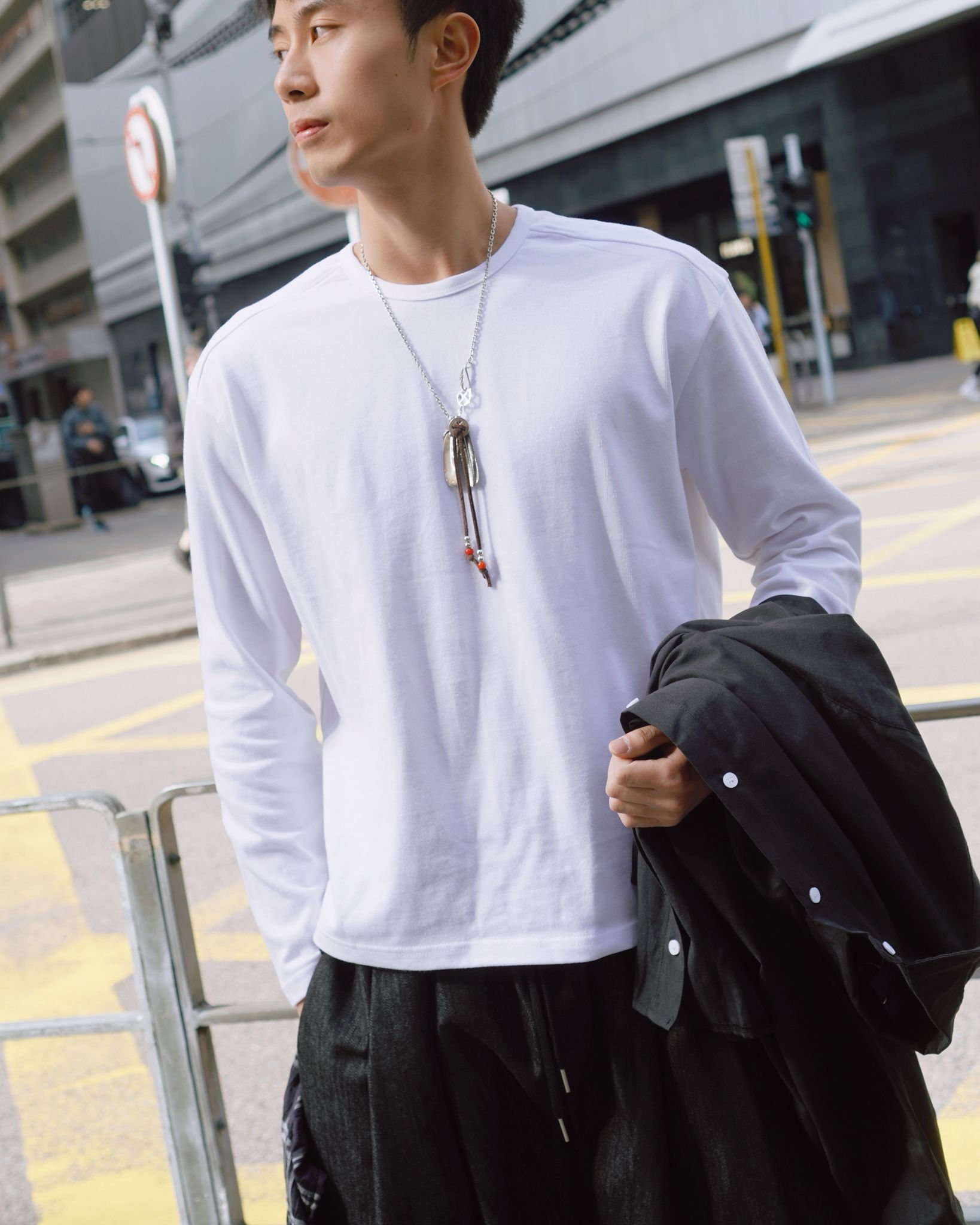 Boxy cut long sleeves tee