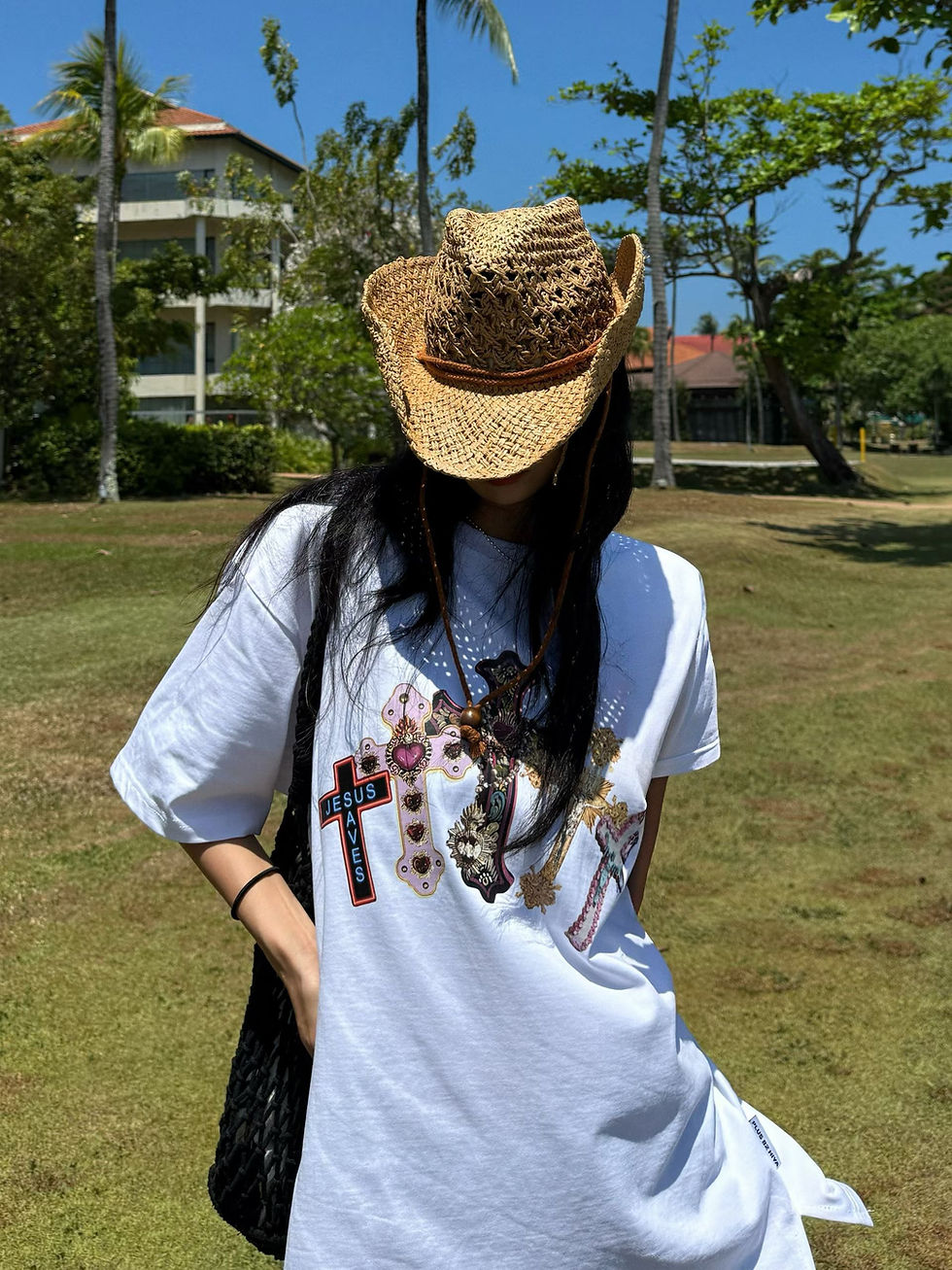 縮圖：刺繡十字架Tee