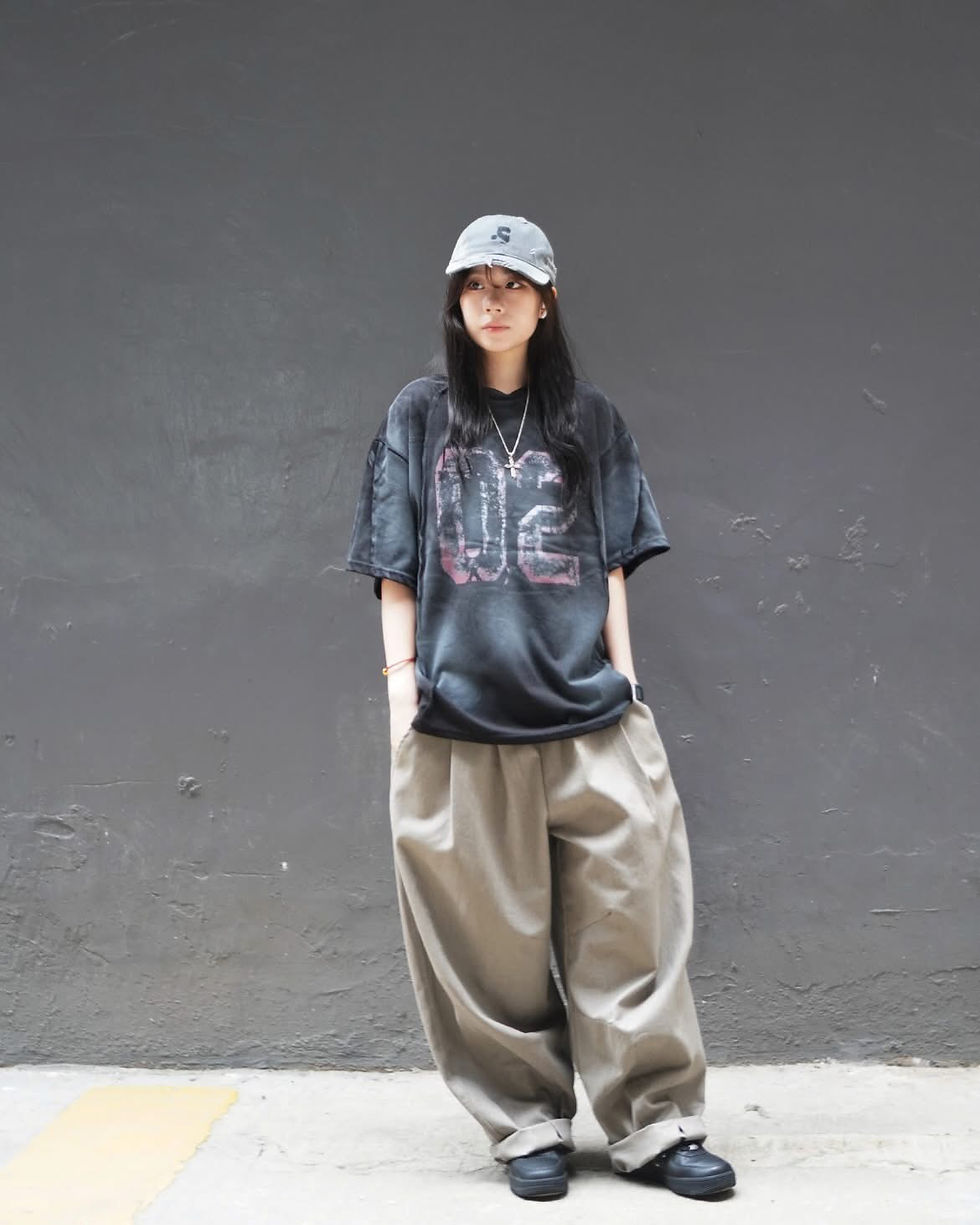 縮圖：亮面繭型baggy pants