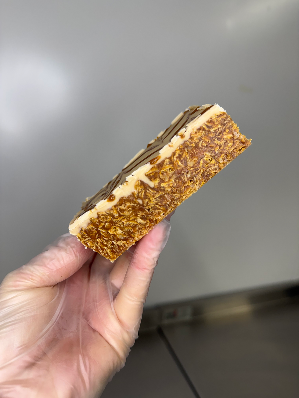 Thumbnail: Salted Caramel Cornflake Traybake 