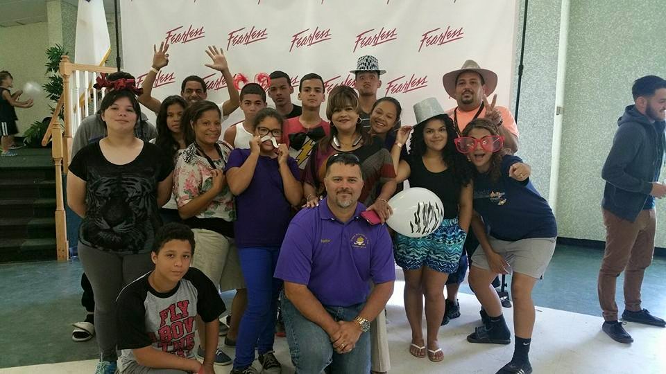 JOVENES