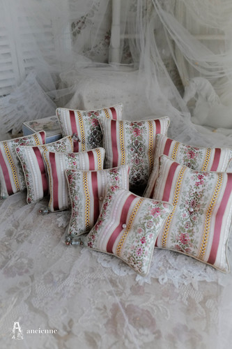 アンティーク生地のクッション | ancienne