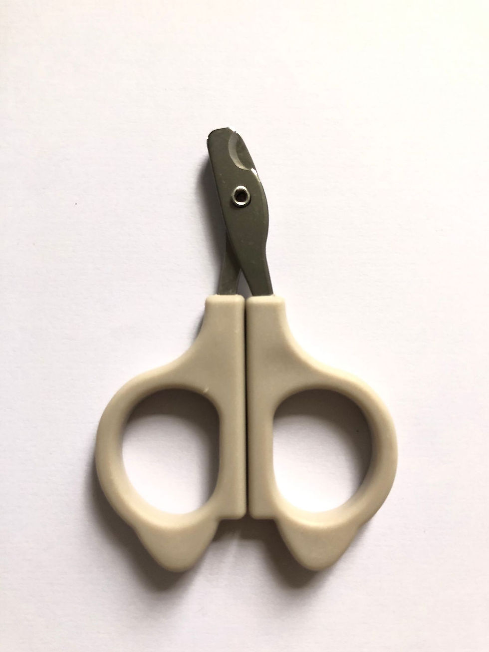 Thumbnail: The Precision Scissor – Stainless Steel Cat Nail Trimmer