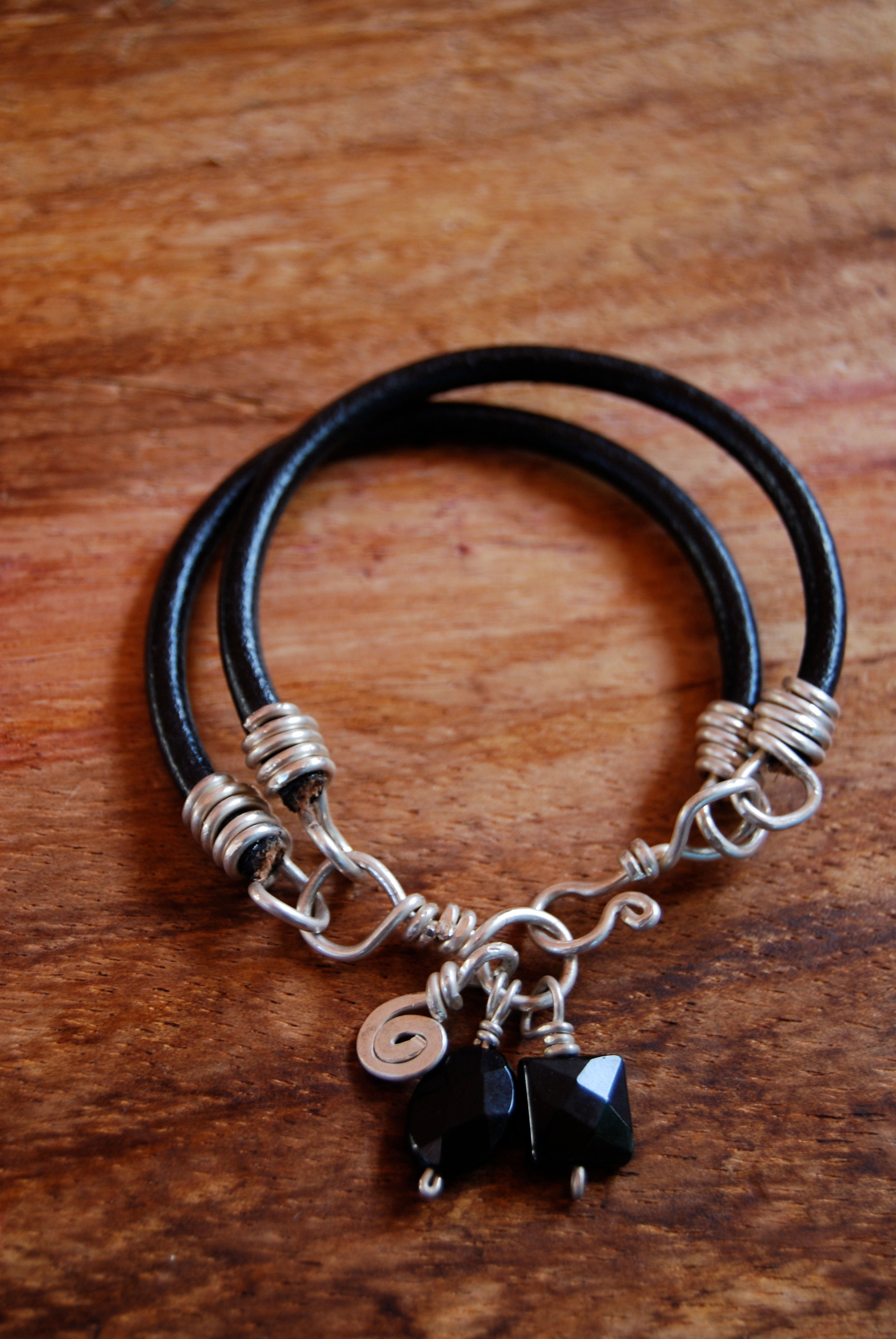 Bracelet Double Jonc Cuir, Onyx et Argent 925