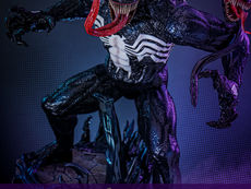New Marvel Comics 1/6th scale Venom Collectible Figure by Hot Toys Revealed!