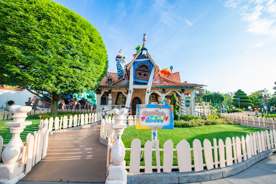 Goofy’s Paint’n’ Play House