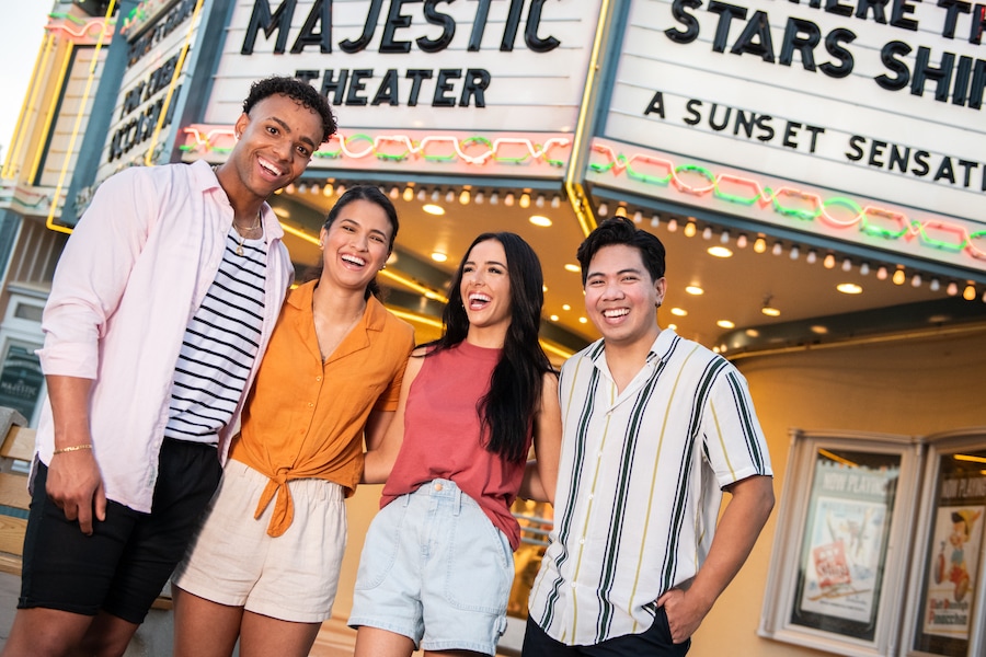 Guests enjoying Disney PhotoPass Capture Your Moment