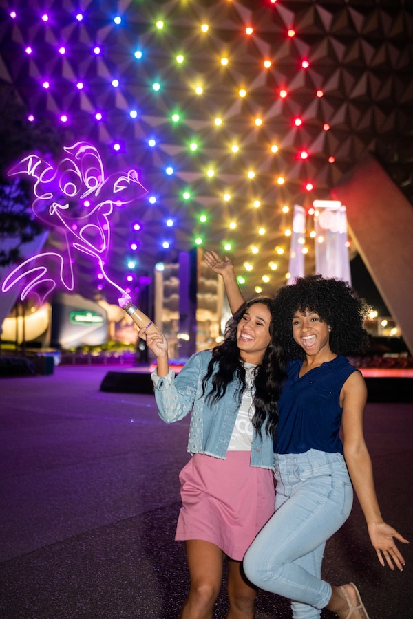 Paintbrush Prop + Magic Shot