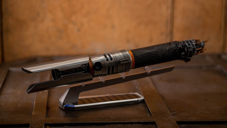 Cal Kestis legacy lightsaber hilt