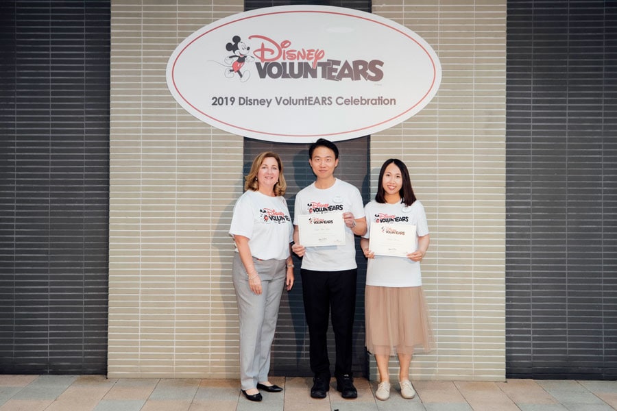 Stella and Disney VoluntEARS