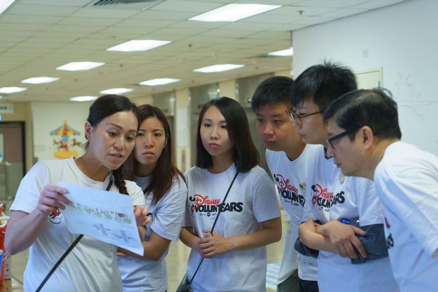 Stella and Disney VoluntEARS