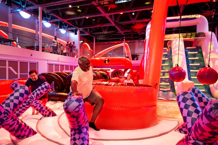 Family in Incredi-Games