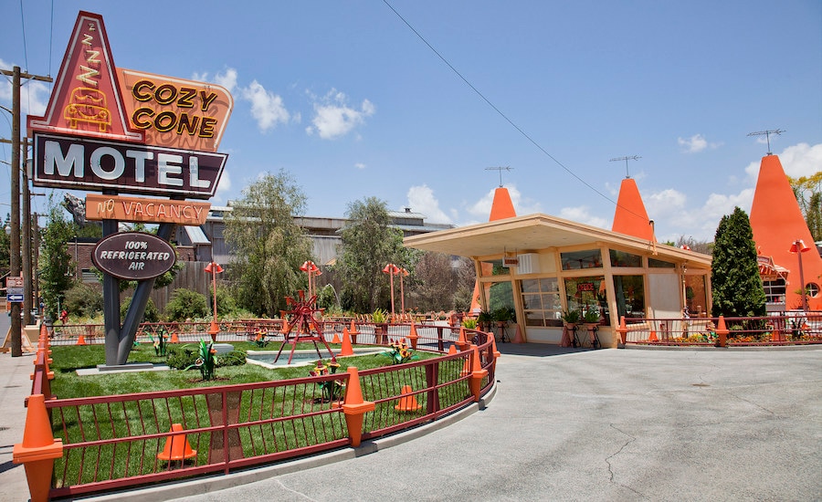 Cozy Cone Motel