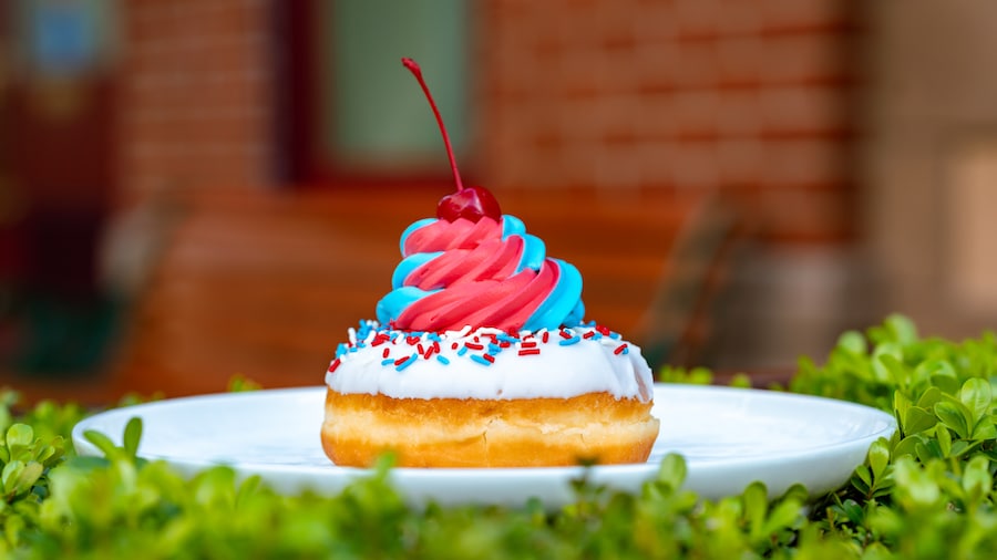 Disneyland Park, Fourth of July Donut