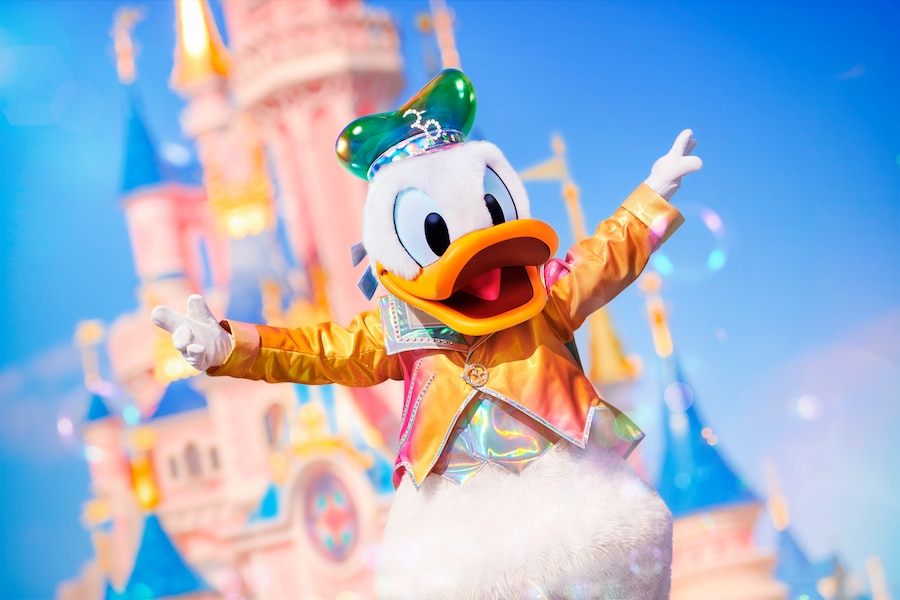 Dream… and Shine Brighter! scene