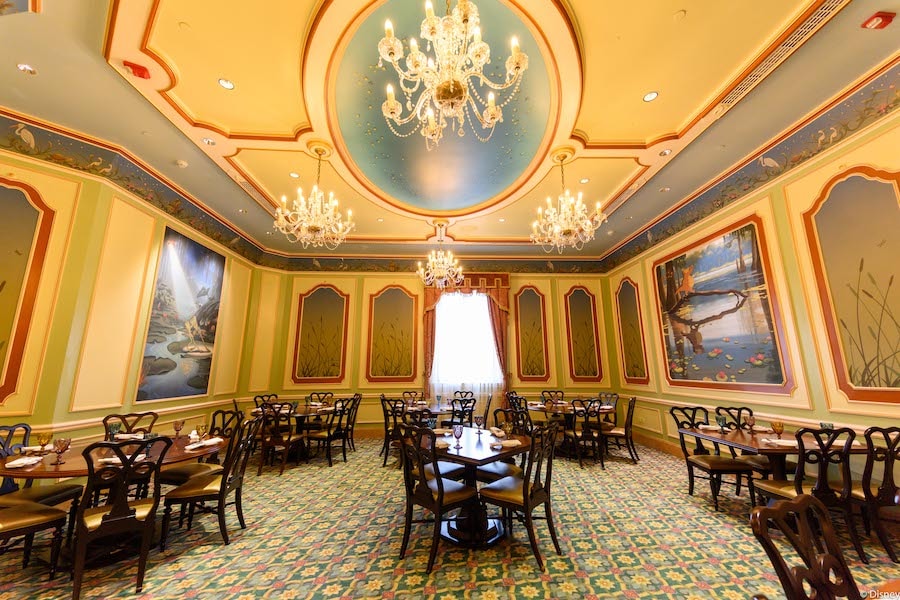 Royal Banquet Hall Room at Shanghai Disney Resort