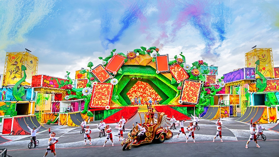 “Alice & the Queen of Hearts: Back to Wonderland” Show at Disneyland Paris