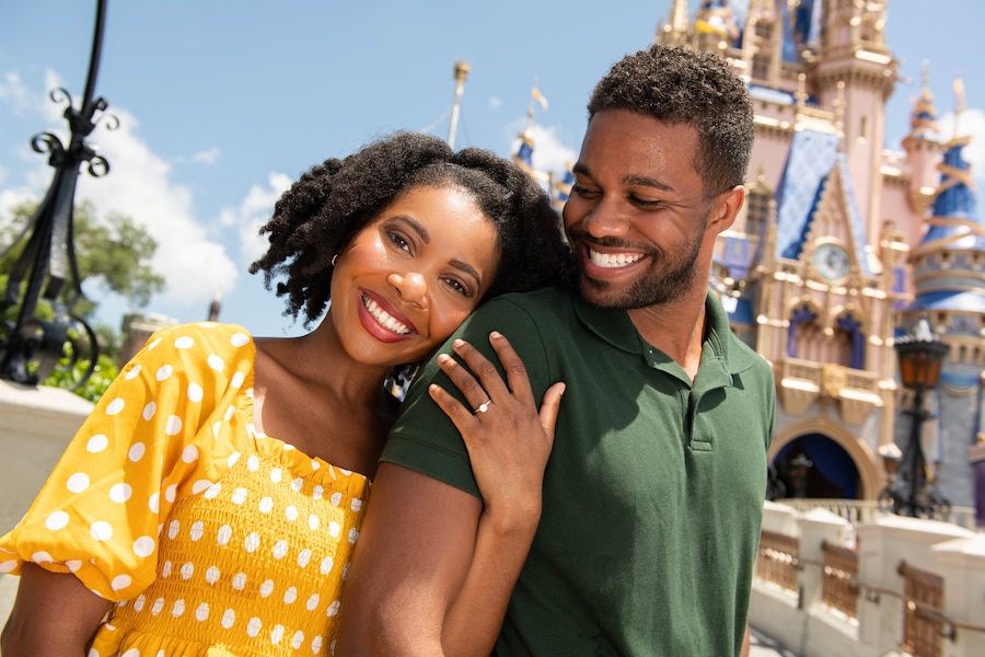 Guests enjoying Disney PhotoPass Capture Your Moment