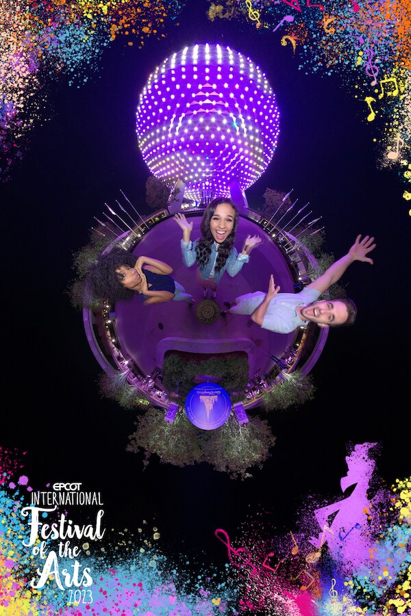 Tiny World Magic Shot: Festival of the Arts Edition