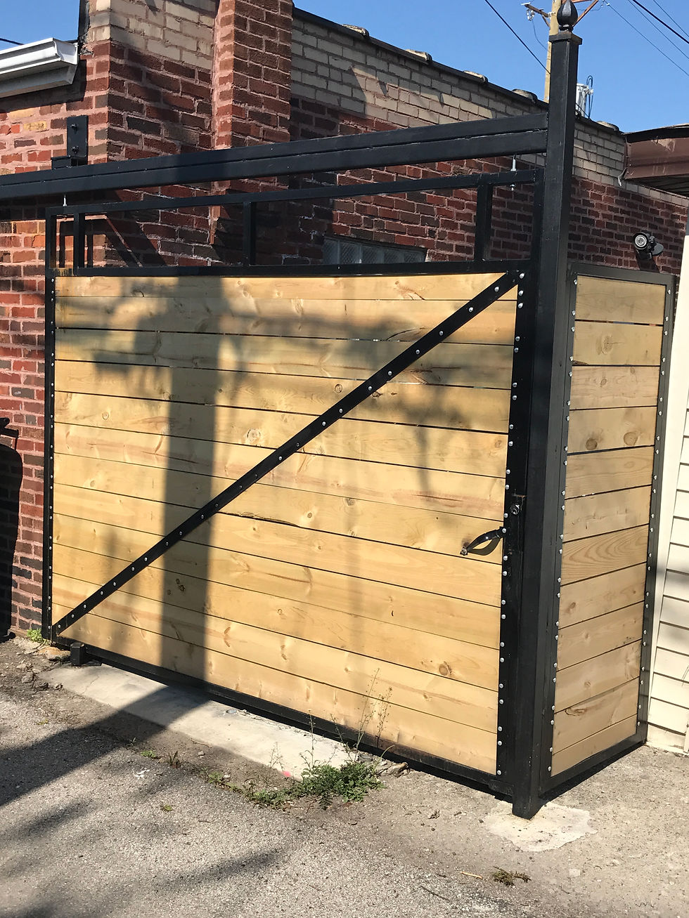 Gate