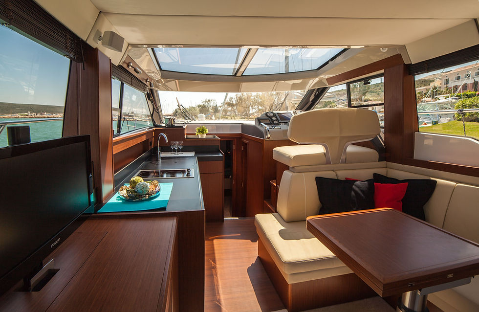 motor-yacht-638392.jpg