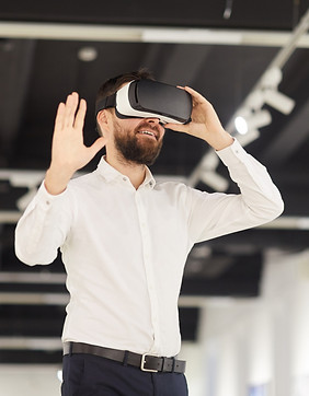 VR Art Exhibition_edited.jpg