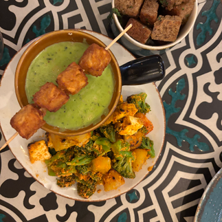 Veggies, Paneer and croutons served along with Cheese Fondue