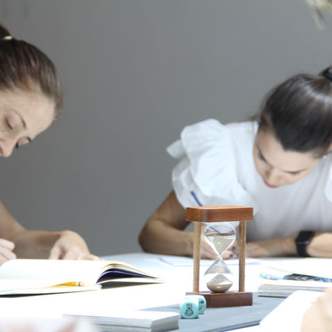 El Proceso Creativo como Herramienta de Autoconocimiento: El Viaje Interior