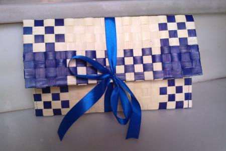 CARTERA COLOR AZUL DAMA