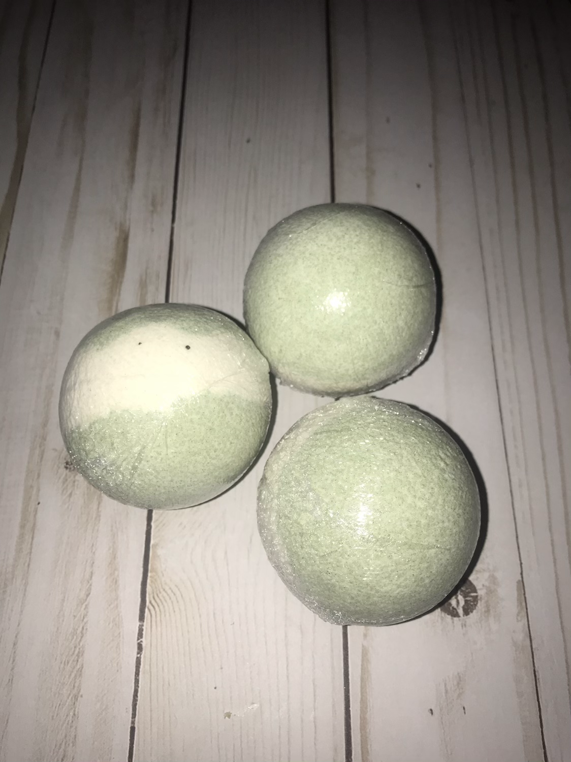 Handmade bath bomb