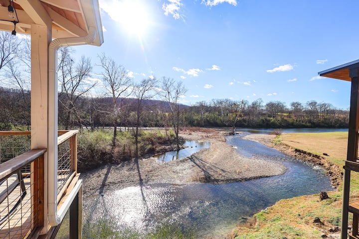 The Whitewater cabin photo 5
