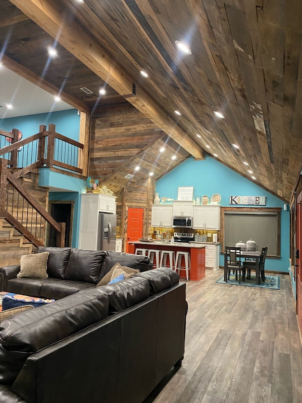Southern comfort cabin photo 1