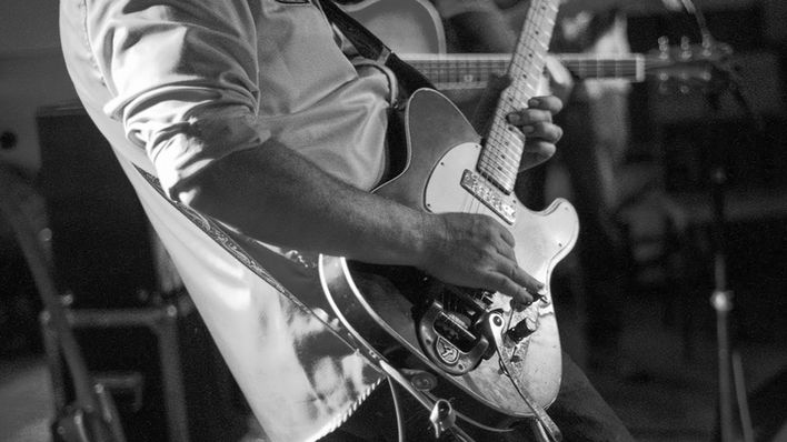 Alibi-Tele Action_edited.jpg