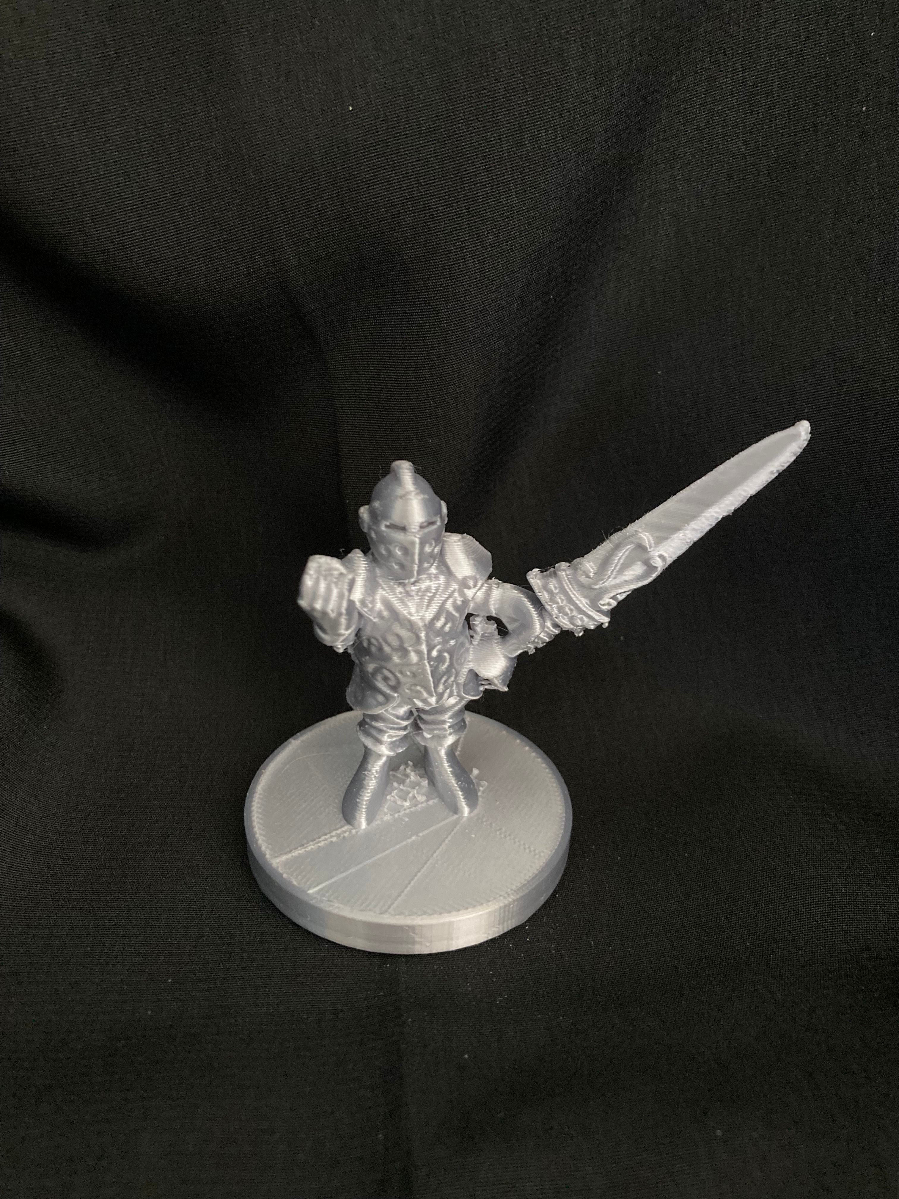 Halfling Paladin 3 inches tall
