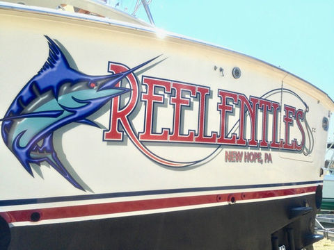 custom boat lettering, boat lettering, transom wrap, woodgrain boat wrap, transom art, boat decals, quality lettering, lettering