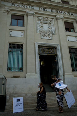 13º_FLAMENCOS_INDIGNADOS_MÁS_VACA_INDIGN