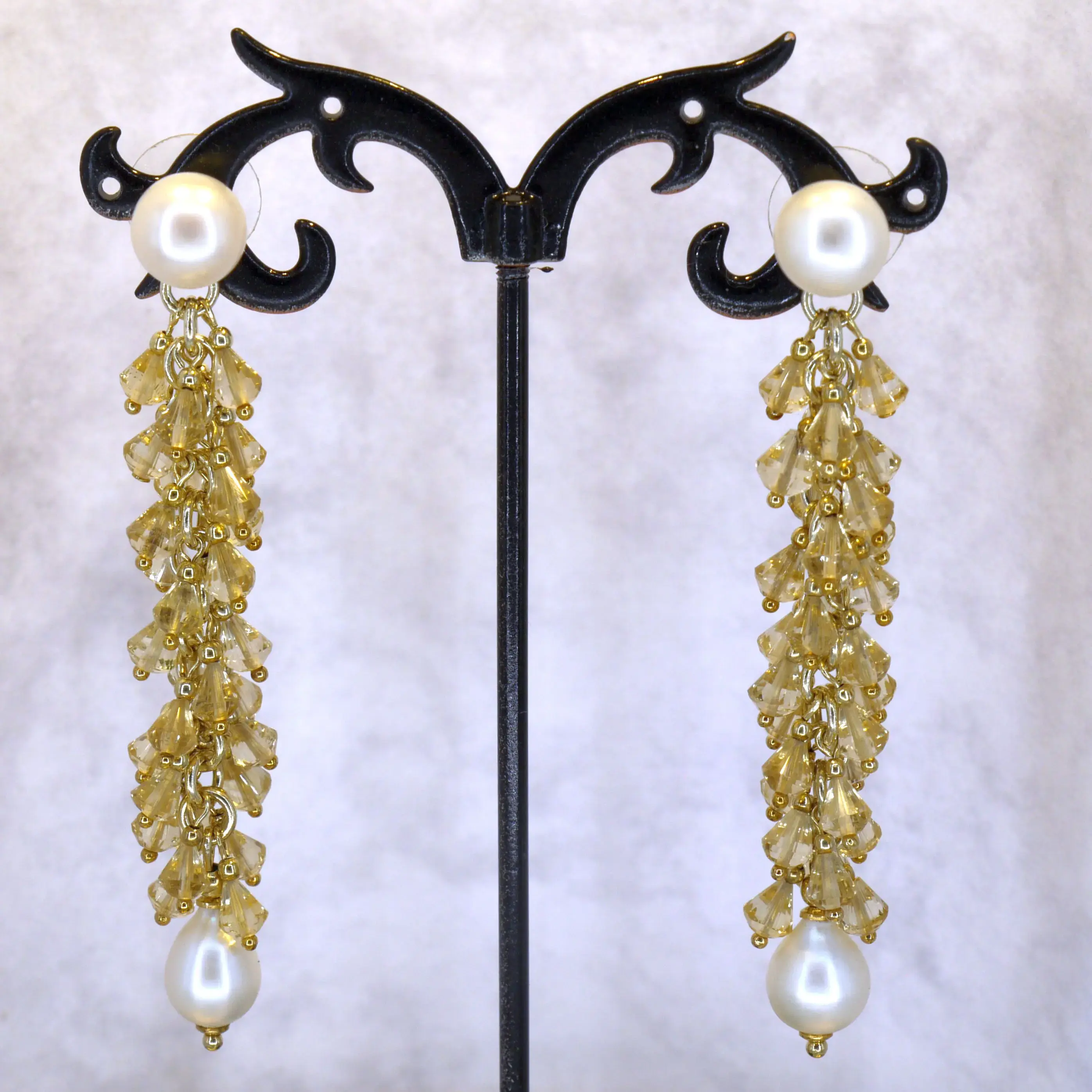 Ohrhänger mit facettierten Citrinkegeln 925 Sterlingsilber vergoldet