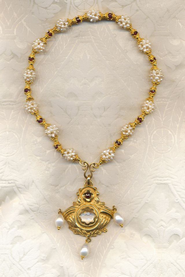 Miniaturbild: Renaissance Gold-Anhänger, Perlenkette gemischt mit Granat und Perlkugeln