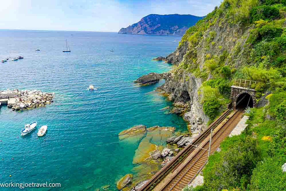 Cinque Terre Rail Lines | Things to do in Manarola Italy on the Italian Riviera