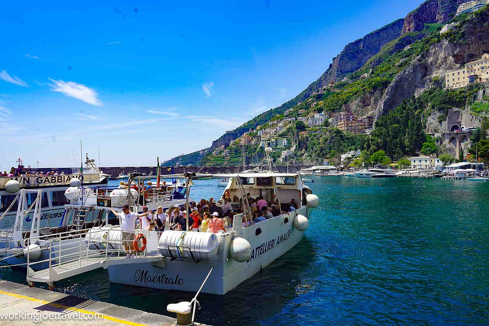 Boat Tour of the Amalfi Coast | Best things to do in Amalfi Italy