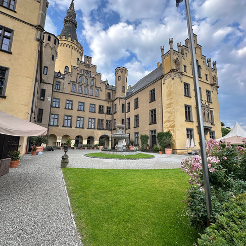 Schlossgarten Hochzeit Schloss Arensfels