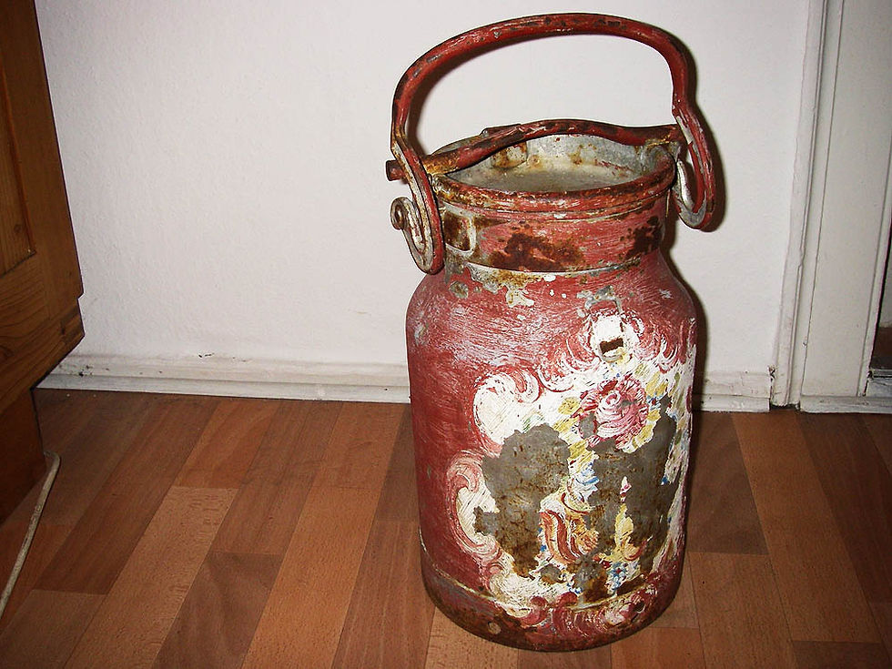 Miniaturbild: Antike Milchkanne