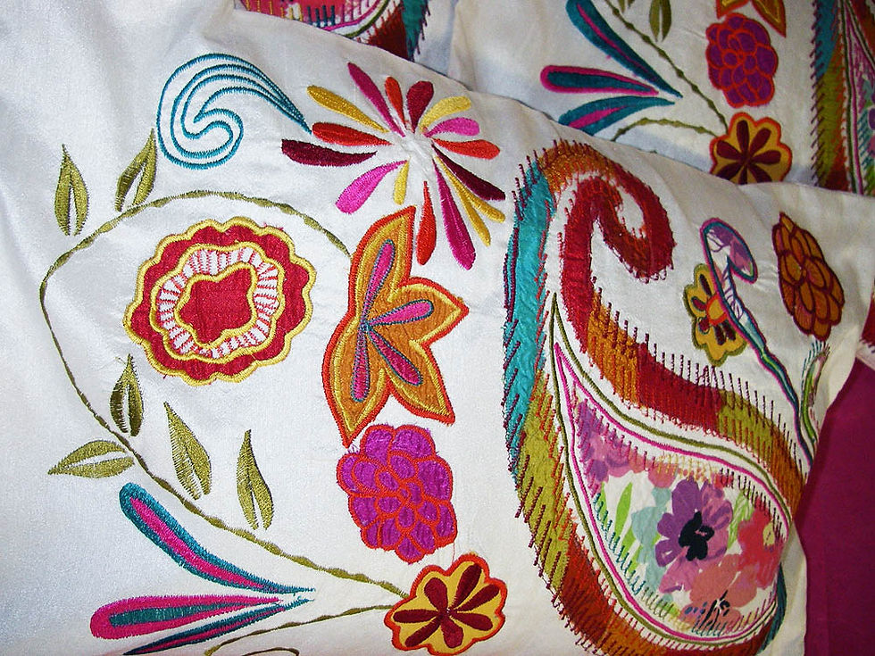 Miniaturbild: Kissen - Sofakissen - Bunt bestickt