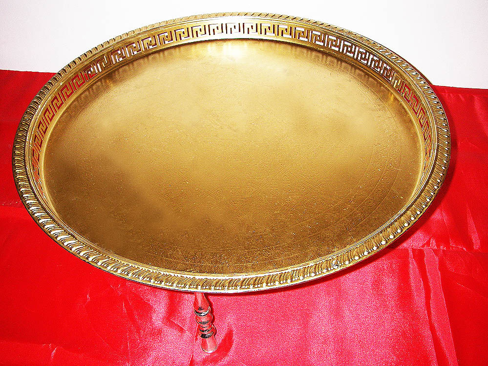 Goldene orientalische Eisen Teetische