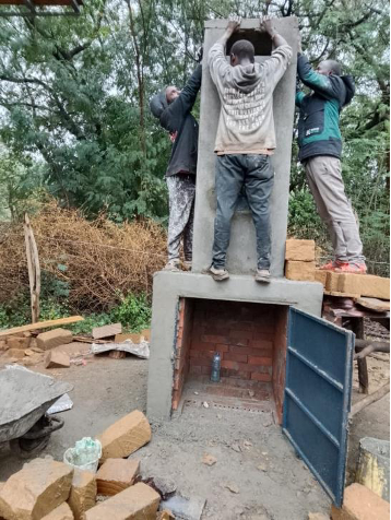 Burning chamber for biomedical wastes. 