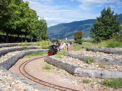 NATURNO: TUTTI SUL TRENO ALLA STAZIONE AVVENTURA!